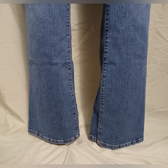 NYDJ Flare & Wide Leg Tummy Tuck Blue Jeans - Picture 7 of 10